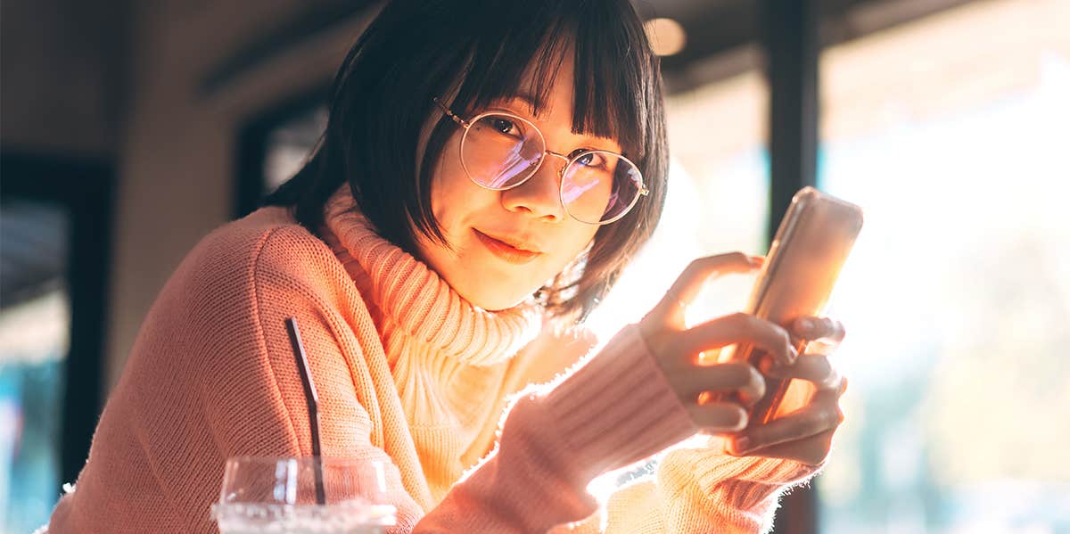 7 Most Common Self-Sabotaging Behaviors In Online Dating woman texting