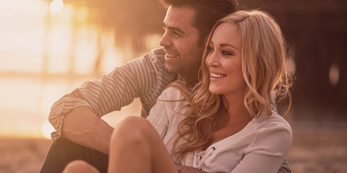7 Ways To Show Love Without Words (That Will Make Him Fall For You) couple dating