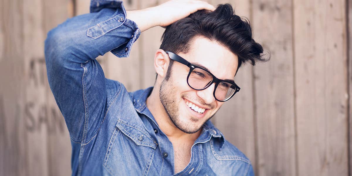 8 Signs He's A Player And Will Never Commit To You guy smiling