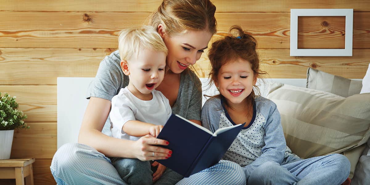 mom reading to kids