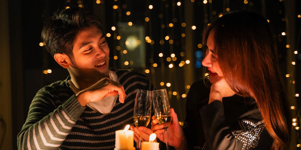 couple on dinner date