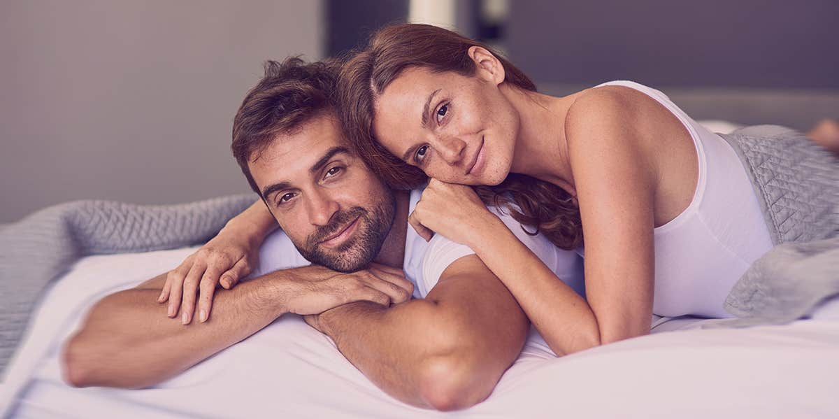 9 Obvious, No-Fail Ways To Keep A Good Man Around Forever couple hugging