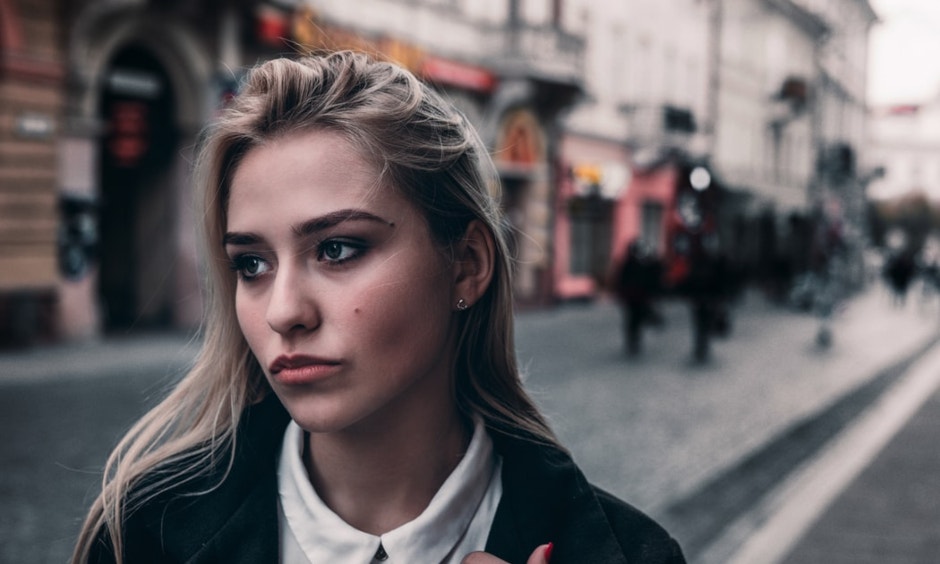 Signs Of Emotional Abuse In A Relationship & Examples Of Unhealthy Conversations Signs Of Emotional Abuse In A Relationship & Examples Of Unhealthy Conversations