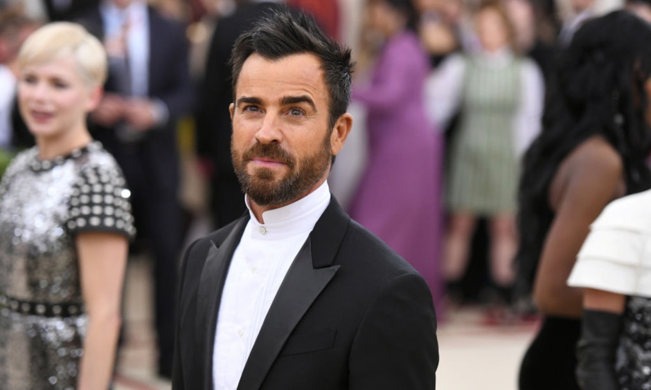 What Is Justin Theroux's Back Tattoo? The Photo And Meaning Behind His Gigantic Back Tattoo What Is Justin Theroux's Back Tattoo? The Photo And Meaning Behind His Gigantic Back Tattoo