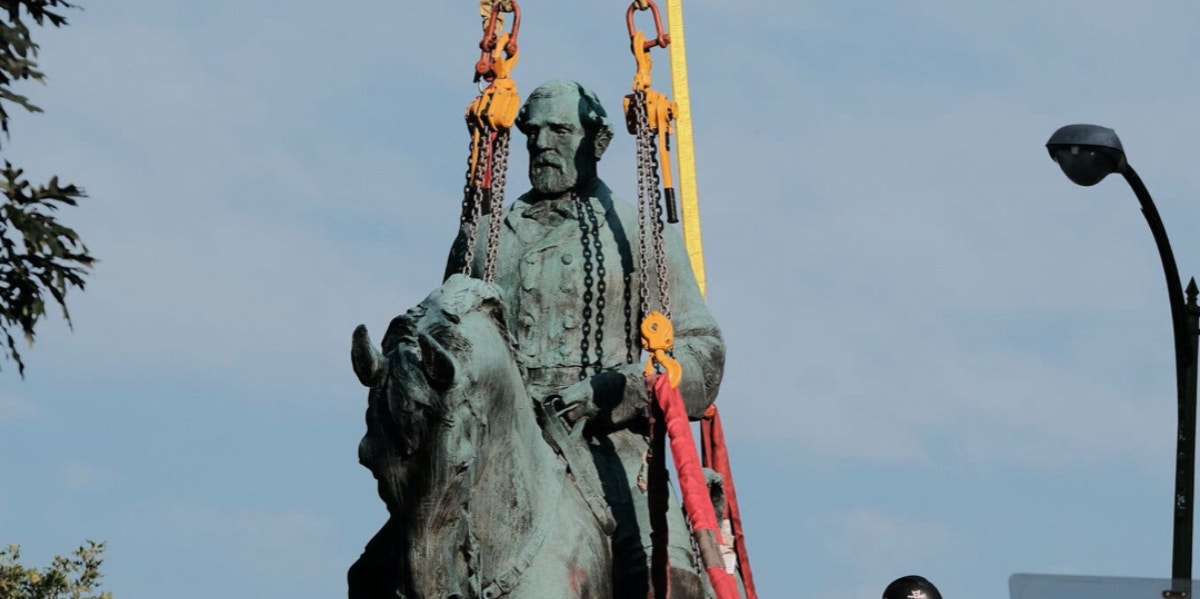 Charlottesville City Council To Give Confederate Statue To Heritage Center To Melt It Down Robert E. Lee Statue