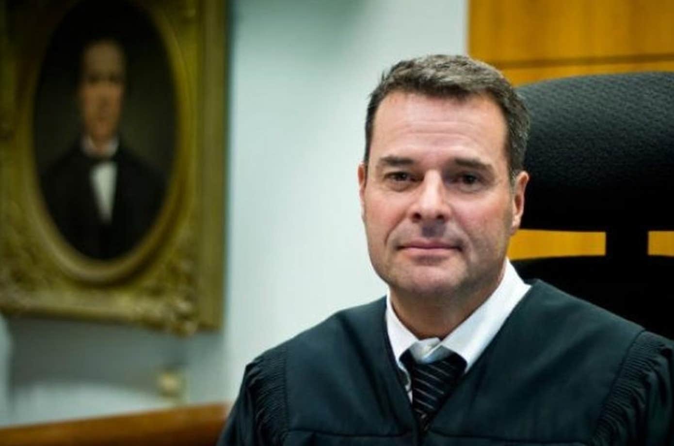 Who Is Judge Michael McShane? New Details About The Judge Fighting Oregon Law Prohibiting Abortion Referrals Who Is Judge Michael McShane? New Details About The Judge Fighting Oregon Law Prohibiting Abortion Referrals