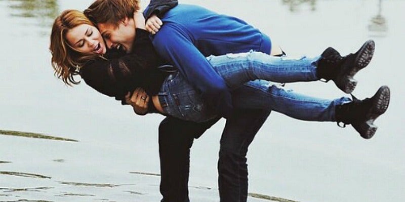 Monogamy Or Polyamory: Which One Is Right For You? Monogamy Or Polyamory: Which One Is Right For You?