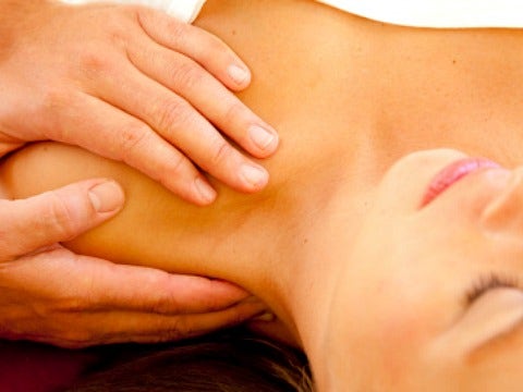5 Acupressure Points To Fight Stress [EXPERT] 