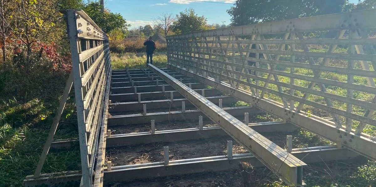 Police Search For Thieves After A 58 Feet Long Bridge Was Stolen In Ohio 58-ft bridge stolen in Ohio