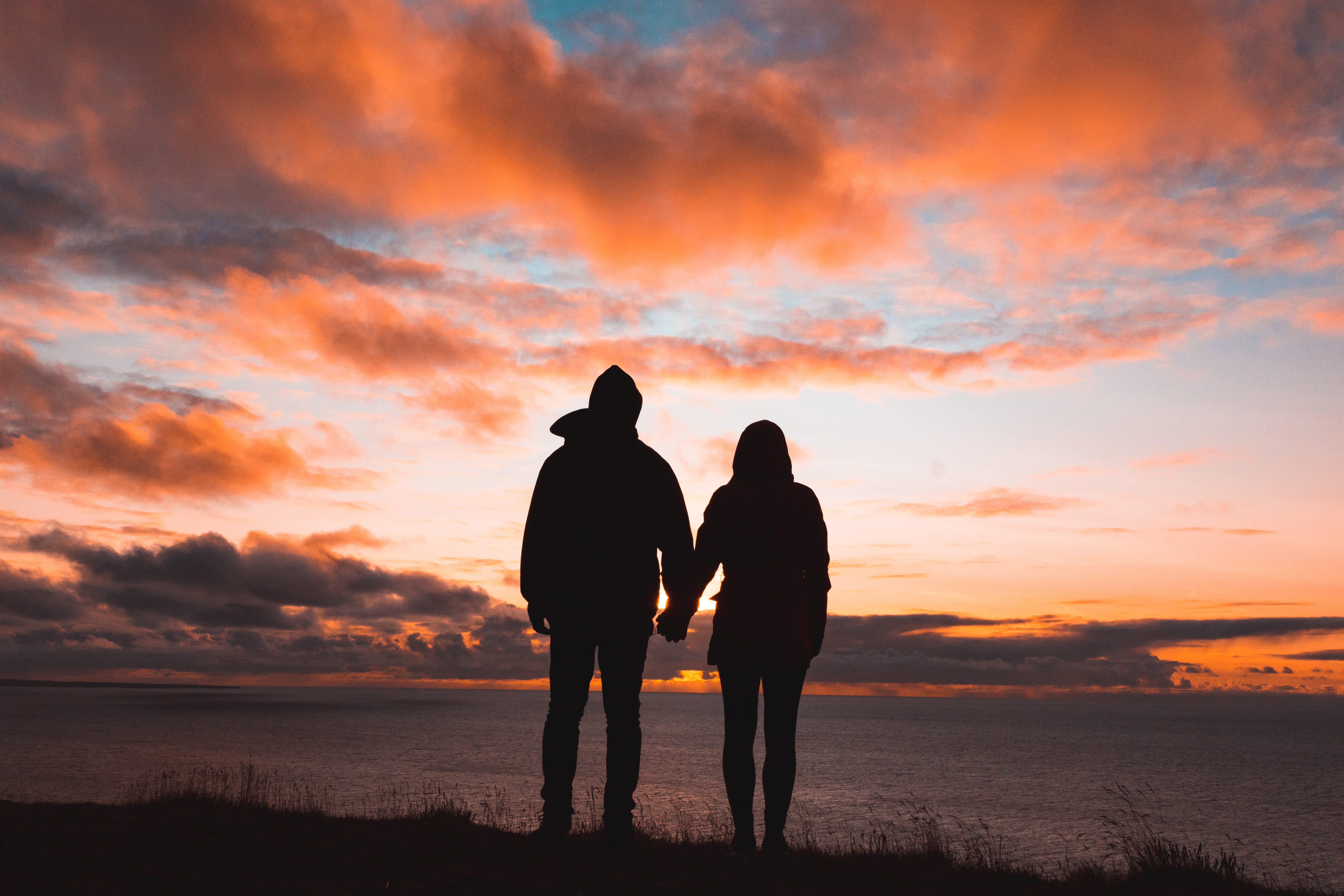 How To Make An LDR Work, Using Astrology How To Make A Long-Distance Relationship Work, By Zodiac Sign