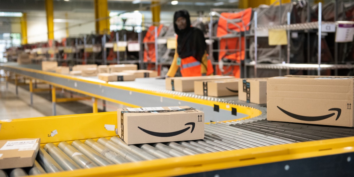 TikToker Ava Louise Received Used Hygiene Products From Amazon — But She's Not The Only One amazon warehouse