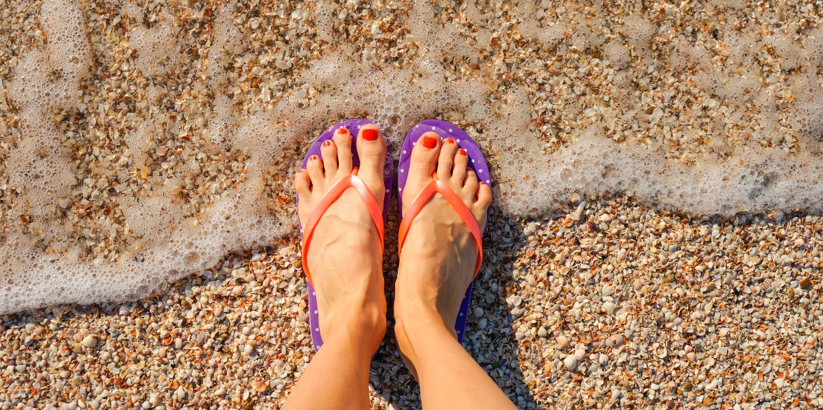 15 Best, Most Comfortable Flip Flops To Buy Online For Summer