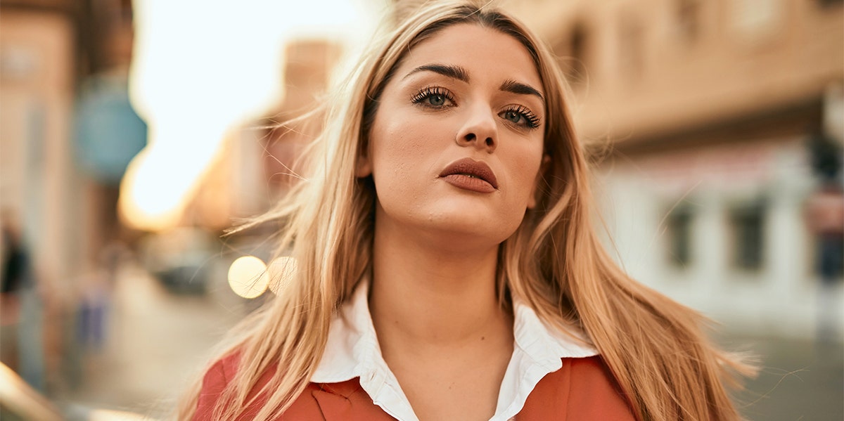 When My Best Friend Conned Me I Missed a Big Red Flag woman