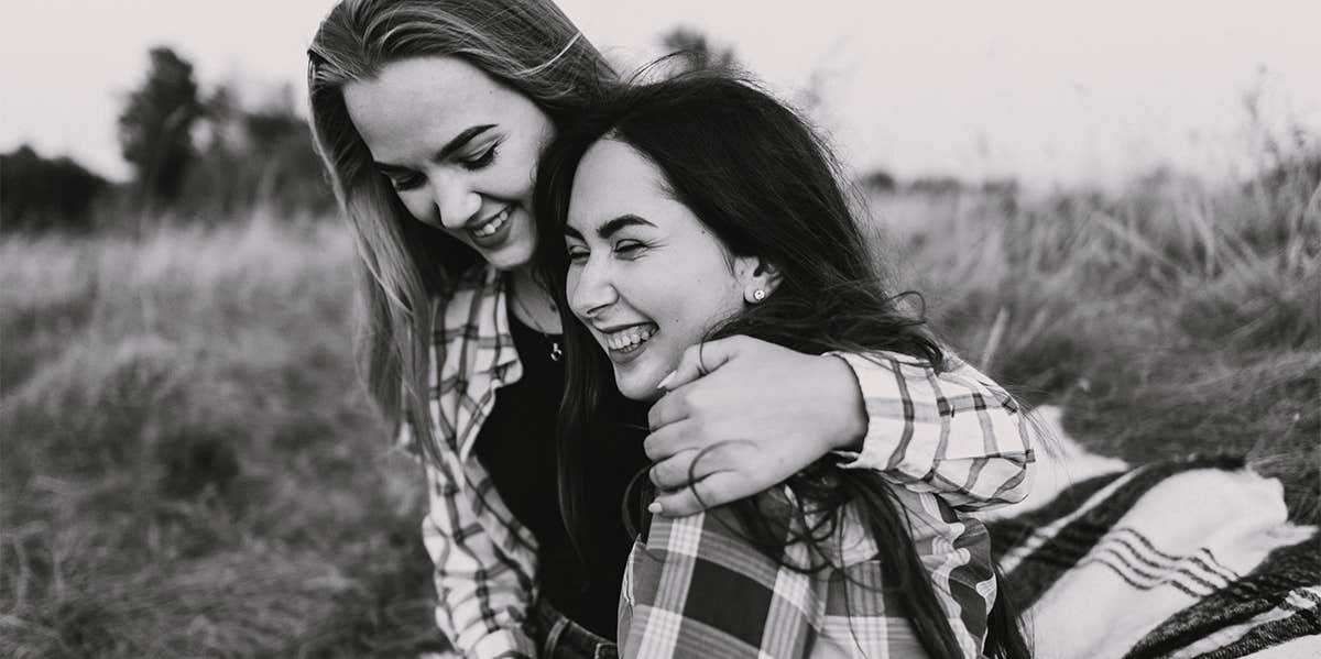 The Best Friendships Always Have These 3 Characteristics two best friends
