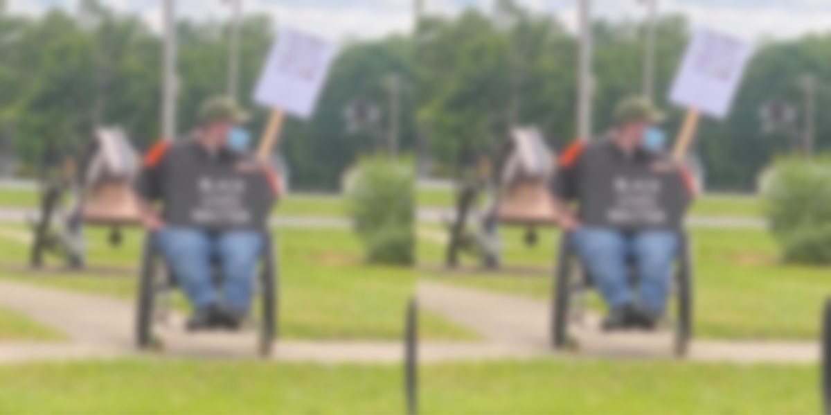 Why One Inspirational Black Lives Matter Protestor's Sign Literally Has People In Tears Why One Inspirational Black Lives Matter Protestor's Sign Literally Has People In Tears