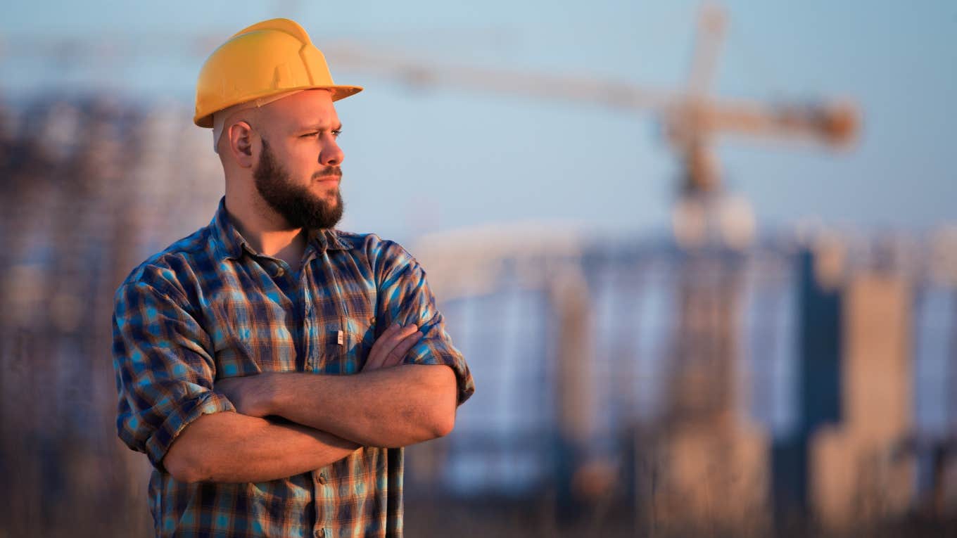 Dad Turned Down A Job Making Double The Money & Got Major Backlash blue collar worker