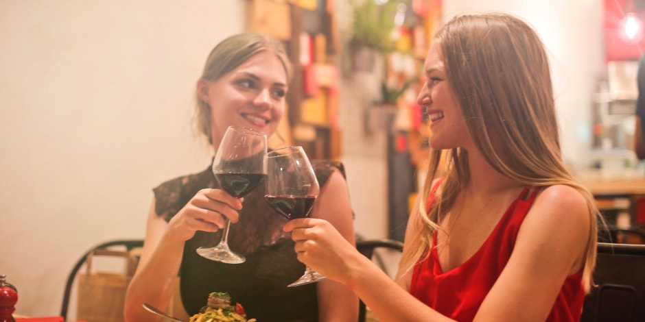 The Best Types Of Wines & Cheese For Wine Pairing The Best Types Of Wines & Cheese For Wine Pairing