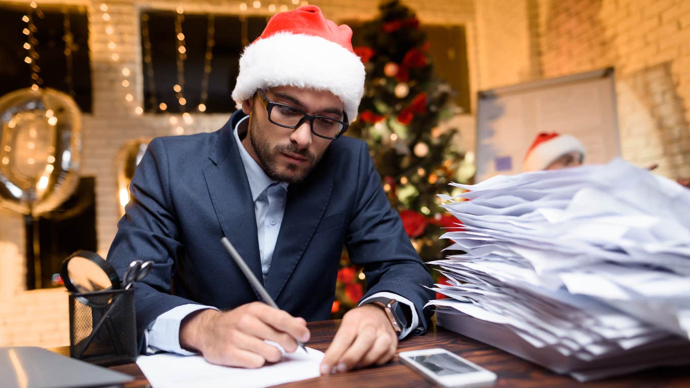 Boss Insists Employee Work On Christmas Day Since He's Not Christian Man working on Christmas