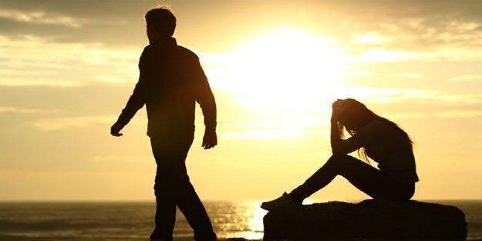Doing These 7 Things Post-Breakup Only Makes You Feel Worse Doing These 7 Things Post-Breakup Only Makes You Feel Worse