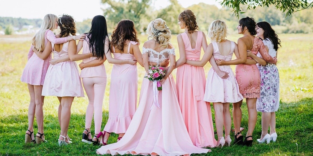 9 Bridal Shower Gift Ideas For The Bride To Be In 2021 Bridal Shower Gifts