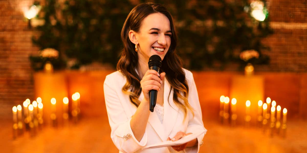 Bridesmaid giving her wedding speech