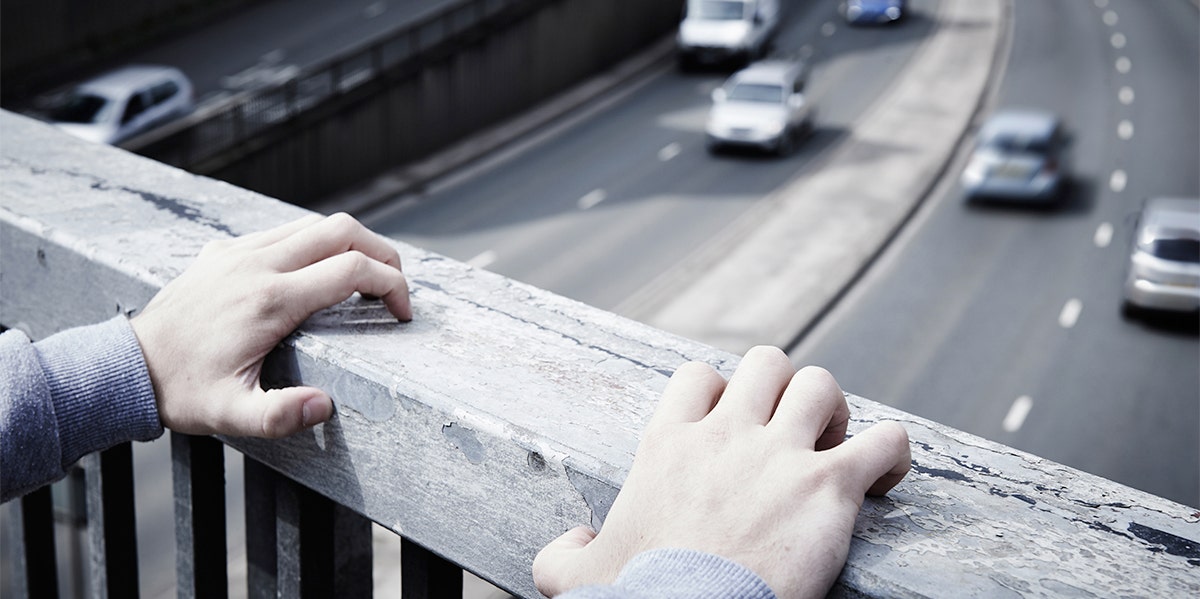 Man Saves Stranger's Life By Talking Him Out Of Jumping bridge