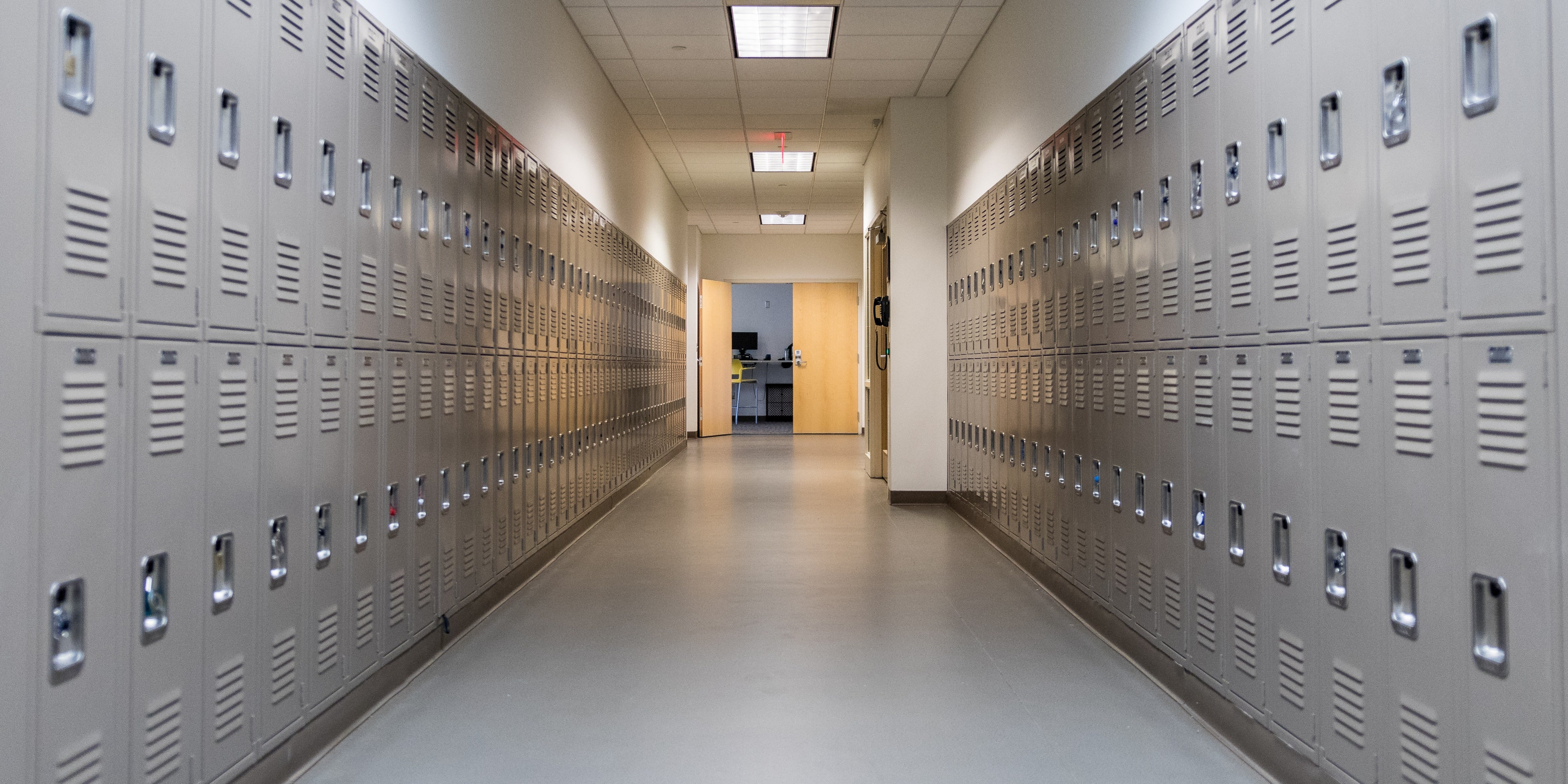 Two Students Banned From California School For Not Wearing Masks