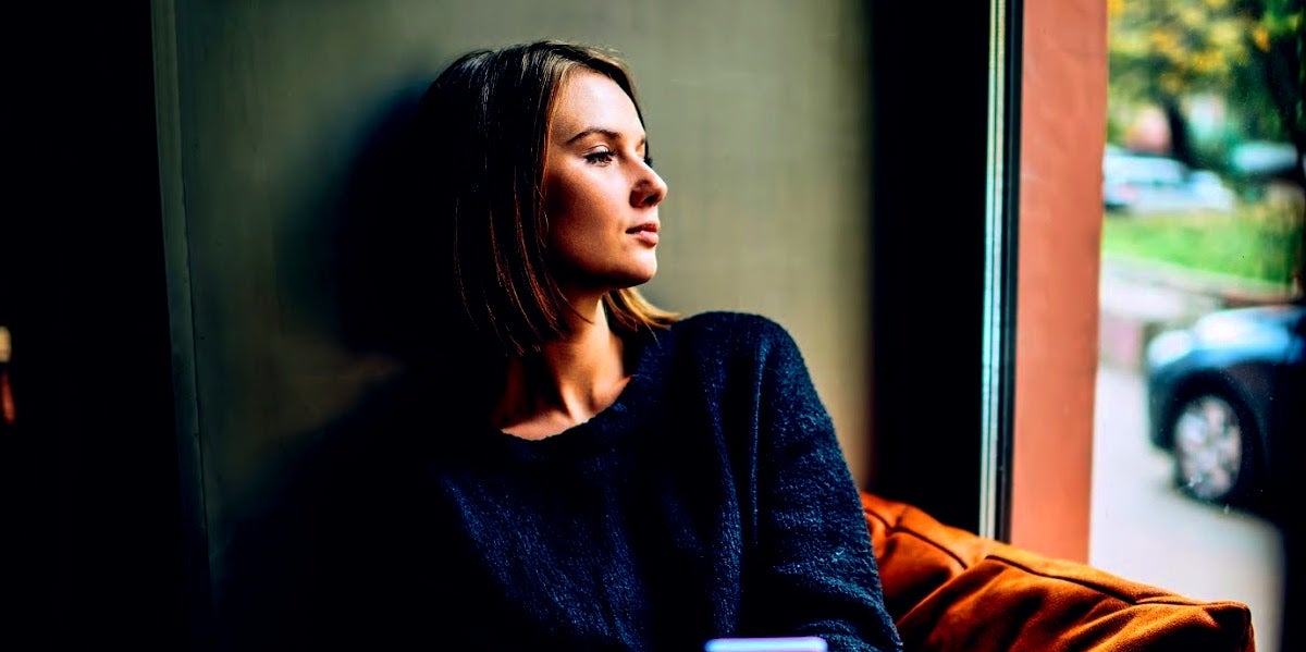 What A Fresh Start Means: How The Brain Deals With Change woman dealing with change
