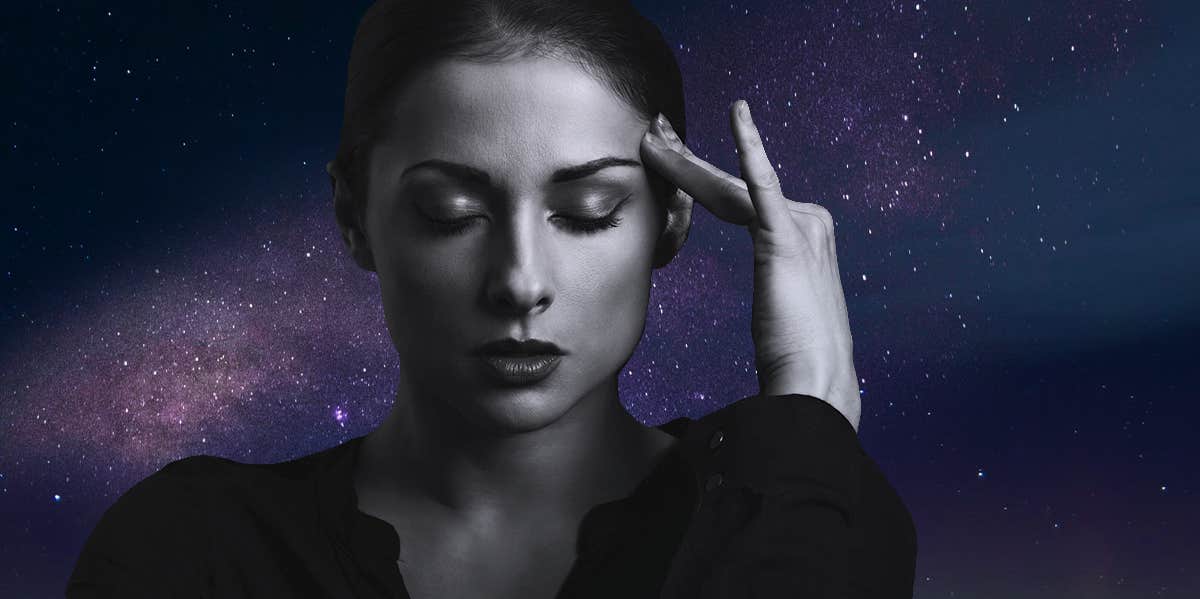 Clairsentient Meaning & 30 Signs Of This Rare Psychic Ability psychic woman