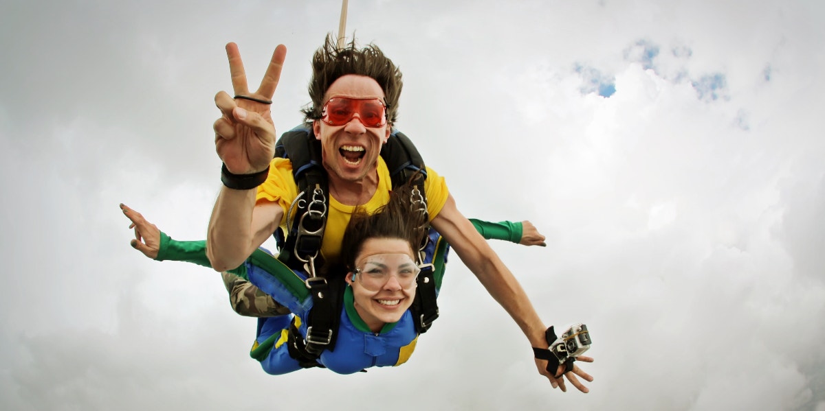 Why I Went Skydiving, Even Though I'm A Serious Control Freak duo skydivers