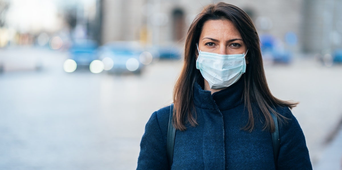 woman wearing face mask