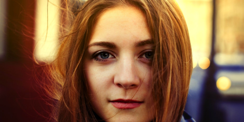 10 Glaring Signs You're In Love With A Married Man, According To A Divorce Attorney Who's Seen It All 10 Glaring Signs You're In Love With A Married Man, According To A Divorce Attorney Who's Seen It All