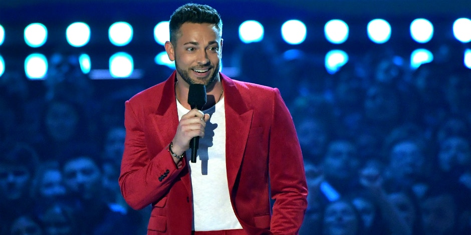 Who Is Zachary Levi New Details On The Host Of the MTV VMAs Who Is Zachary Levi New Details On The Host Of the MTV VMAs