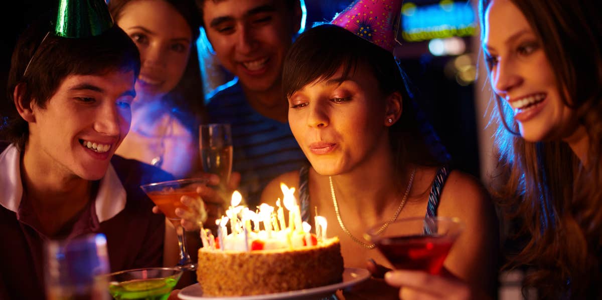 Dad Refuses To Pay For Daughter's Sweet 16 Because Her Mom Was Behind On Child Support teenager, sweet 16, birthday