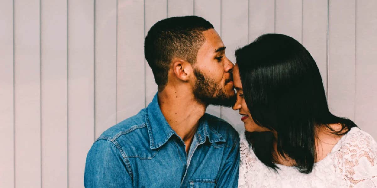 What Guys Think Of Valentine’s Day, Explained By 21 Men man kissing woman's head