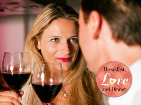 Dating & Drinking Etiquette: 4 Rules To Live By [EXPERT]