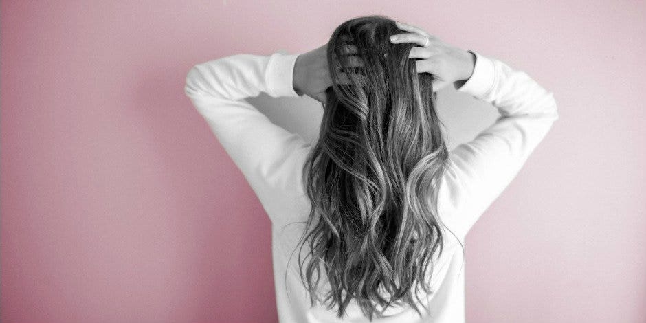 Is Dry Shampoo Bad For Your Hair? Potential Health Risks — And How To Use It Safely Is Dry Shampoo Bad For Your Hair? Potential Health Risks — And How To Use It Safely