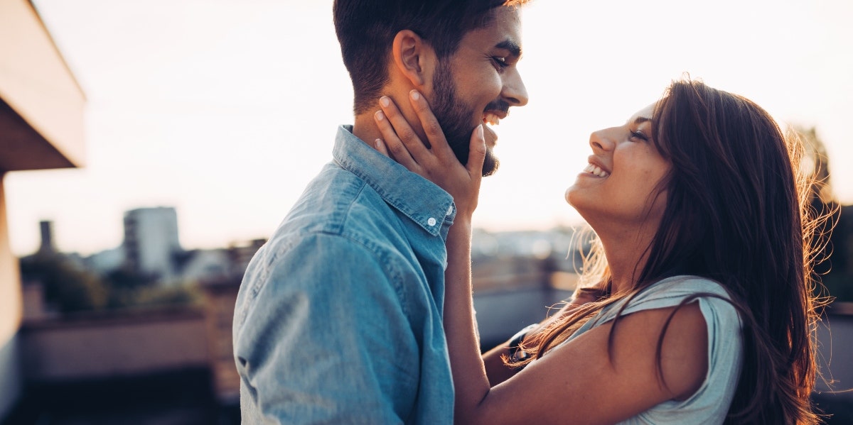 couple practicing effective communication to tackle the elephant in the room