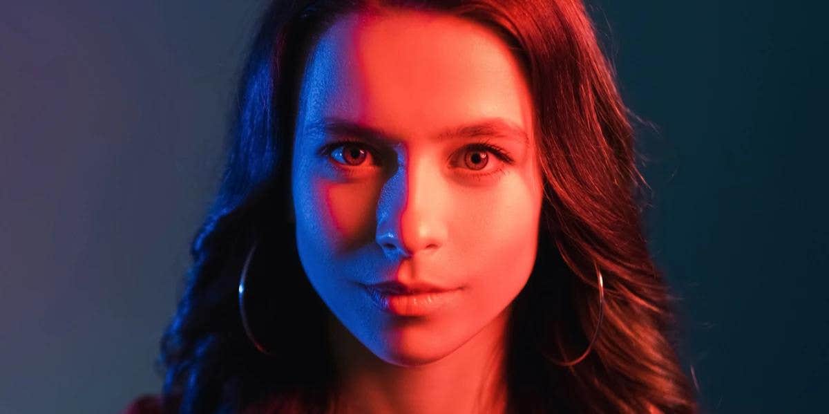 Your Dominant Personality Traits, Based On The 5 Fundamental Elements Of Nature woman in red light