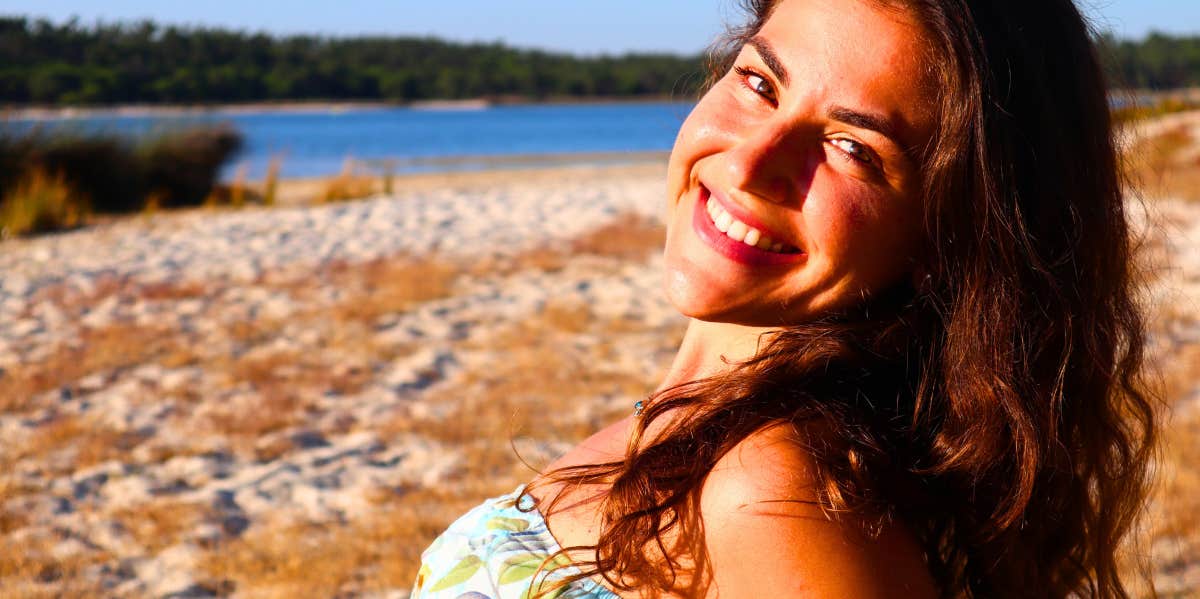 How A First Date Led Me To Embrace My Scars woman embrace scars