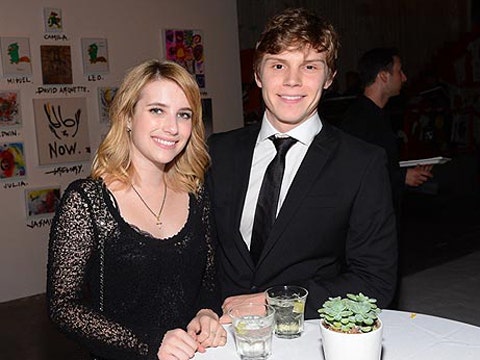 Emma Roberts Evan Peters