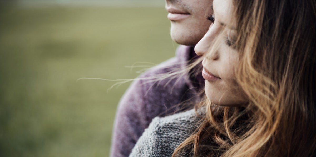 13 Signs Of Emotionally Intelligent Men happy couple