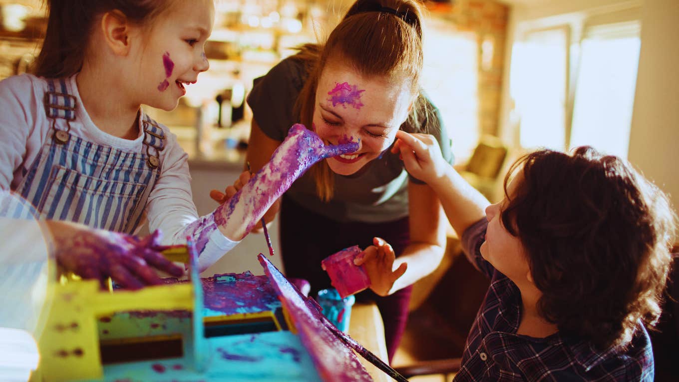 Why Kids Raised By Emotionally Messy Parents Are Well-Rounded parent getting messy