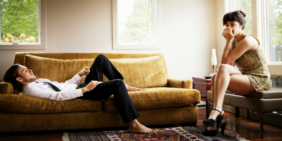 6 Signs He's Not Invested In The Relationship 6 Signs He's Not Invested In The Relationship
