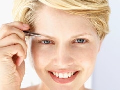 I Am Obsessed With Women's Eyebrows eyebrows
