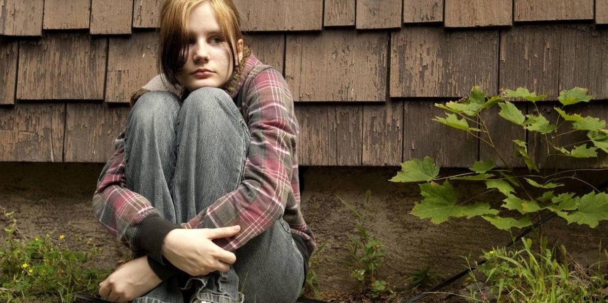 Woman Wonders If She's Wrong For Feeding Her 13-Year-Old Neighbor Who Is Always Hungry feeding neighbor's hungry daughter