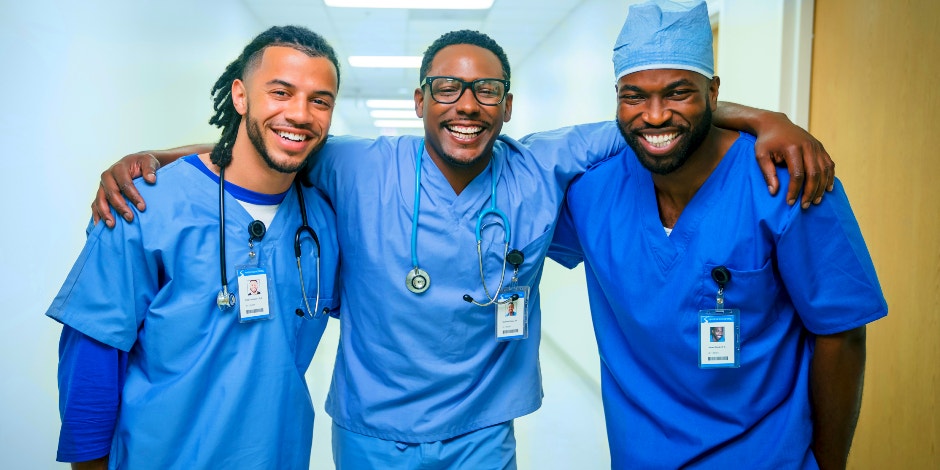 20 Best 'Thank You' Gifts For Frontline Workers & First Responders 20 Best 'Thank You' Gifts For Frontline Workers & First Responders