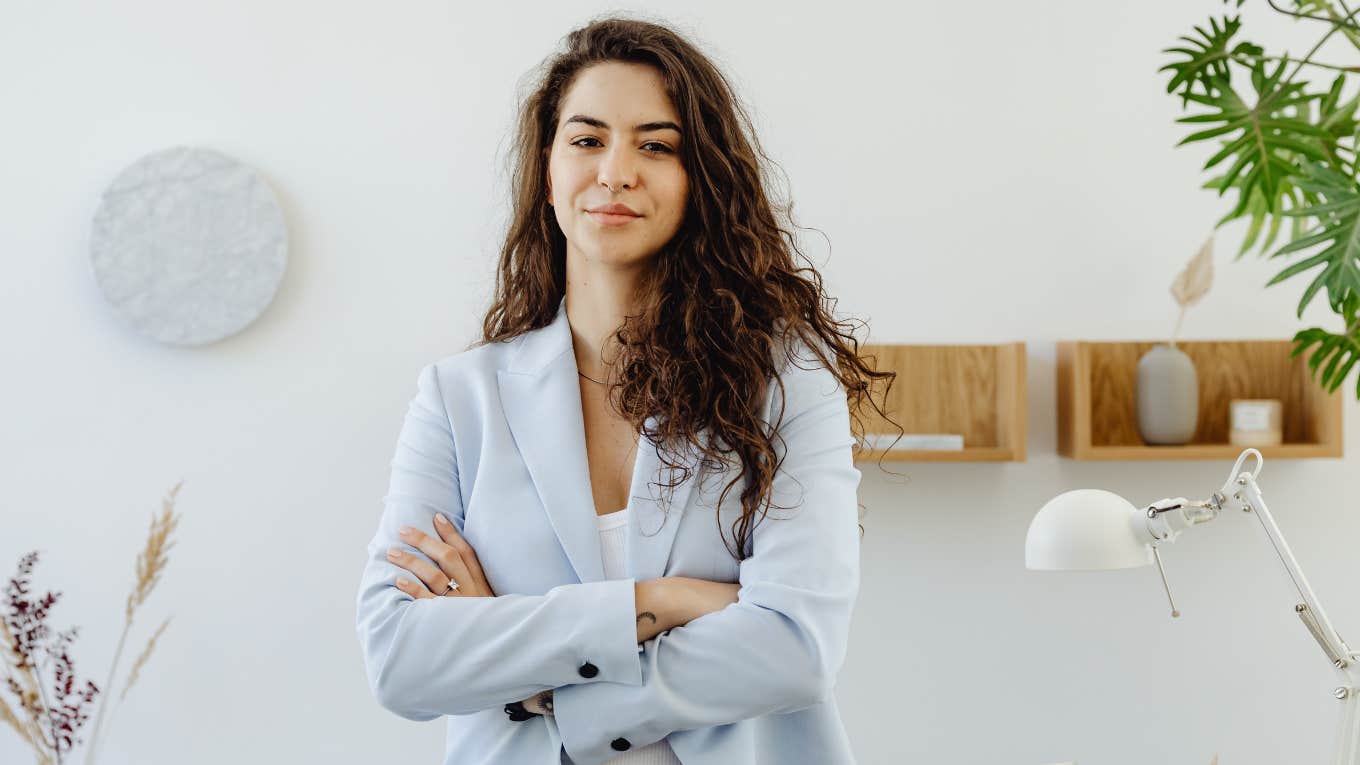 Former CEO Shares The One Piece Of Career Advice She Received That Can Actually Help Anyone Succeed At Any Job woman at work