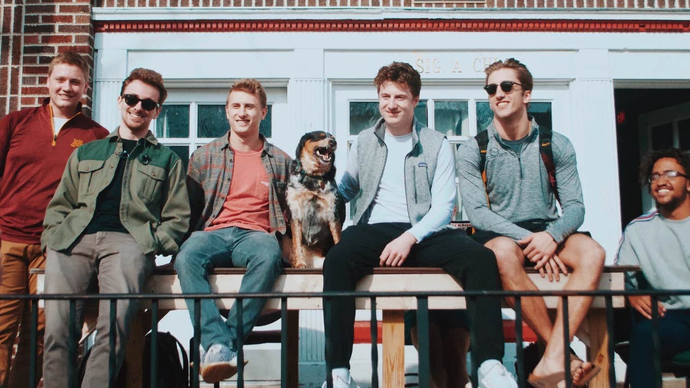 Former Frat Guy Explains The One Skill He Learned From His Fraternity That Helps Him Earn $100,000+ A Month college students at fraternity
