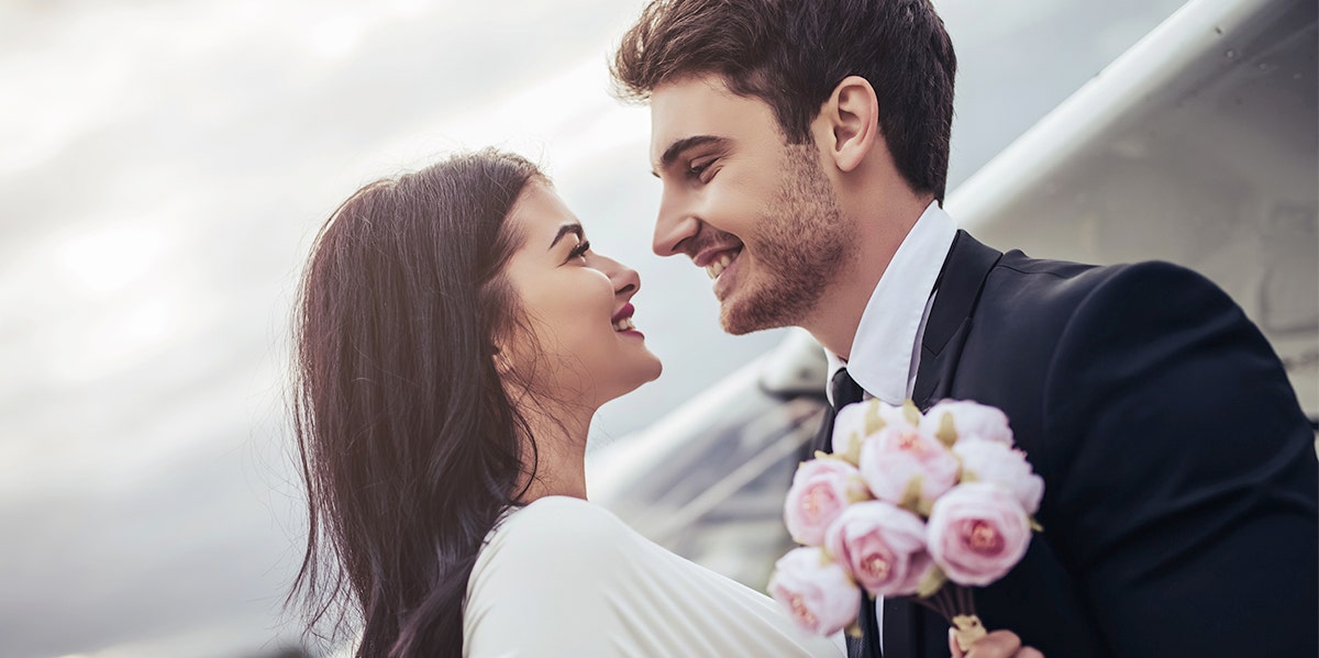 Do Not Get Married Until You've Done These 8 Major Things wedding couple